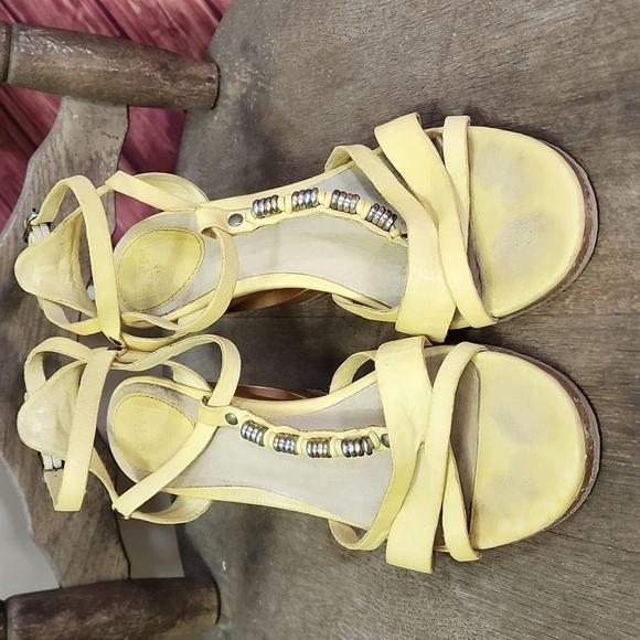 FRYE heeled sandle size 9 - Picture 2 of 9